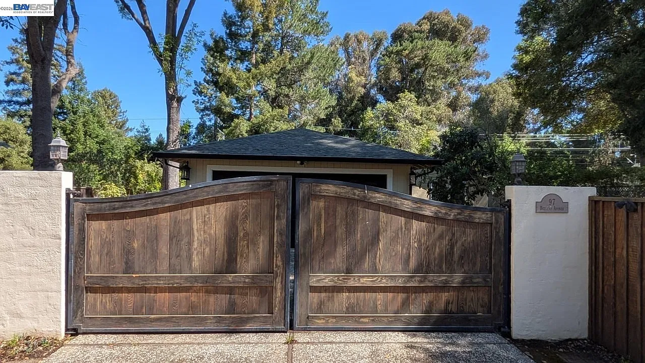 3 bed, 1600 sqft, $7,000 — Photo 2