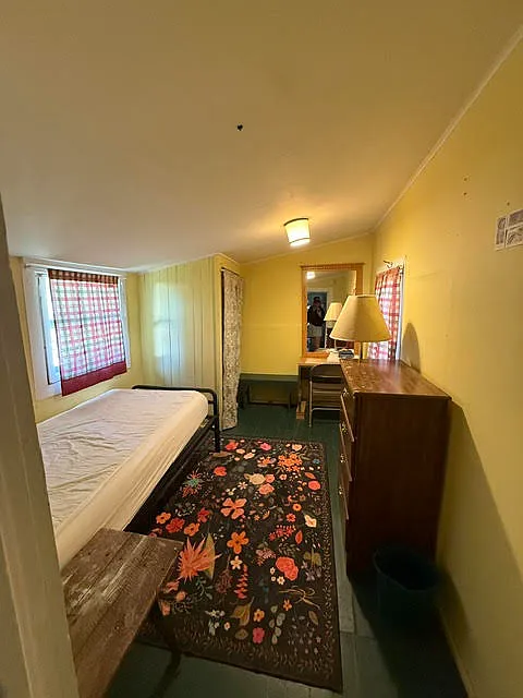 3 bed, 1.5 bath, 1874 sqft, $3,650 — Photo 4