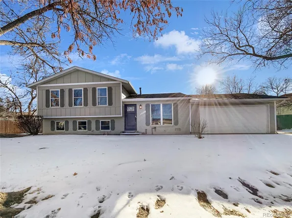 2102 S Kittredge Way, Aurora, CO 80013