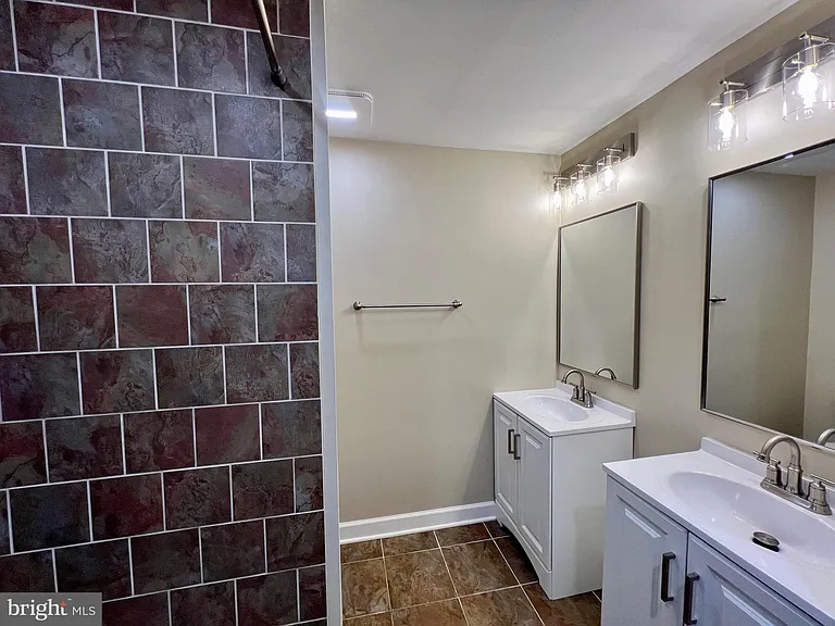 6924 Fairfax Dr #132 — Photo 16