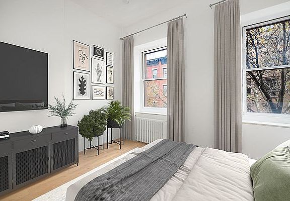 3rd image of 494 Henry St #2