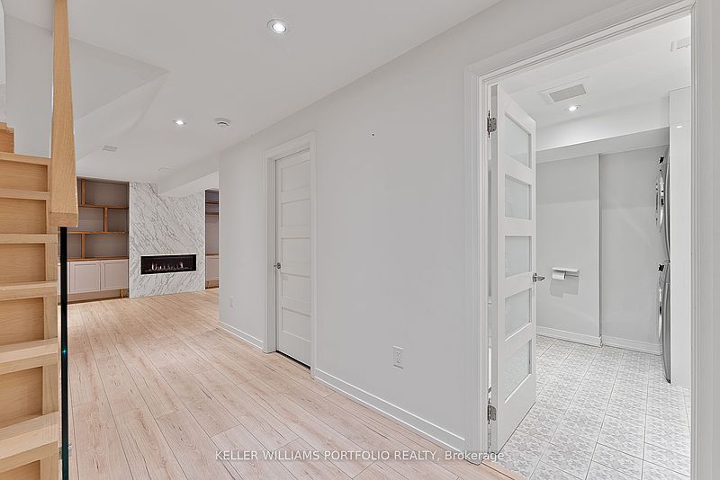 Toronto House for rent - 3 Bedrooms — photo 37
