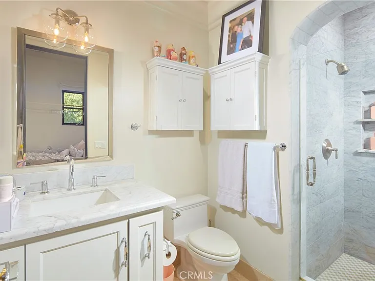 11 Emerald Bay — Photo 15