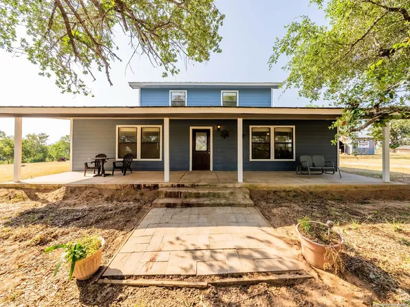 230 Camryn Circle, Poteet, TX 78065