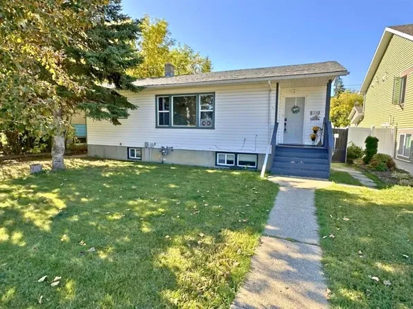 5548 E 44th Ave, Red Deer, AB T4N 3J3