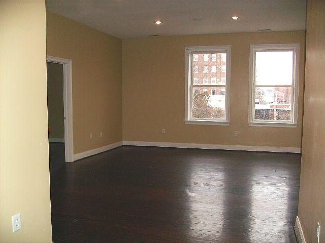 1st image of 617 High St APT G