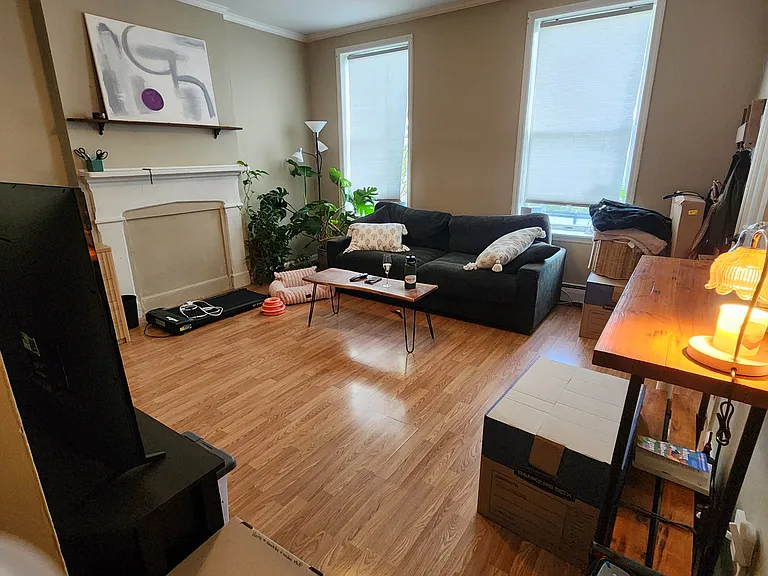 309 23rd St #1 — Photo 2