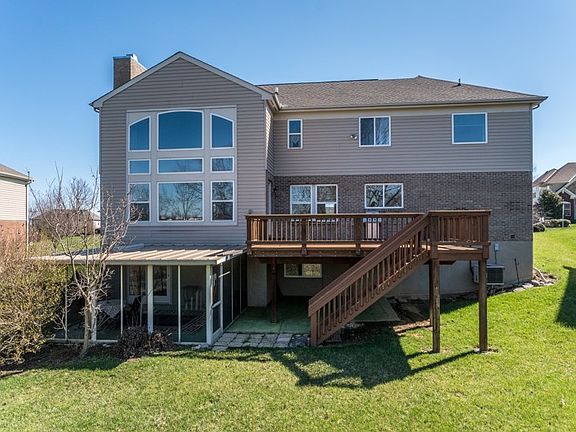 2nd image of 3974 Ashmont Dr