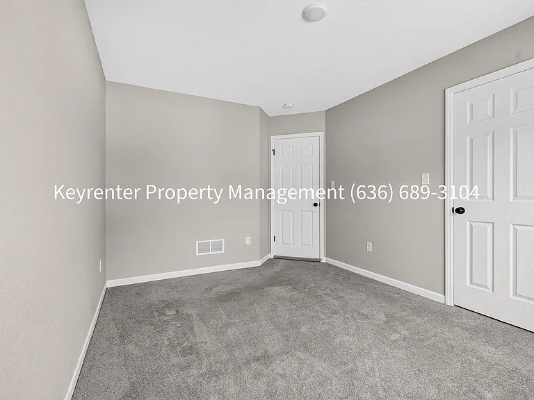2823 Winding Valley Dr — Photo 12