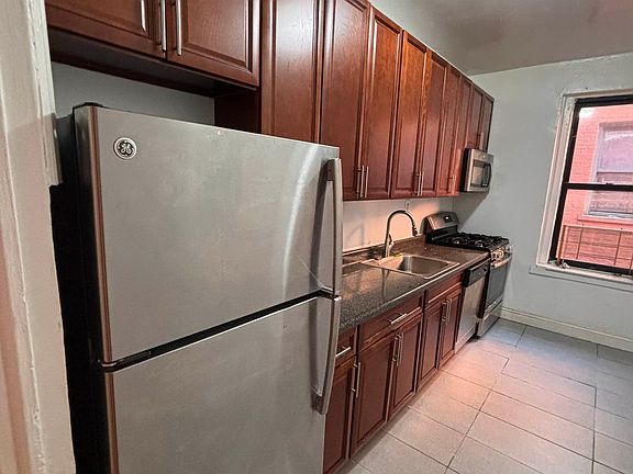 5th image of 10 Cooper St APT 4C