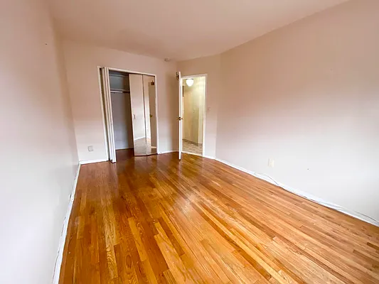 Rented by Amorelli Realty | media 29