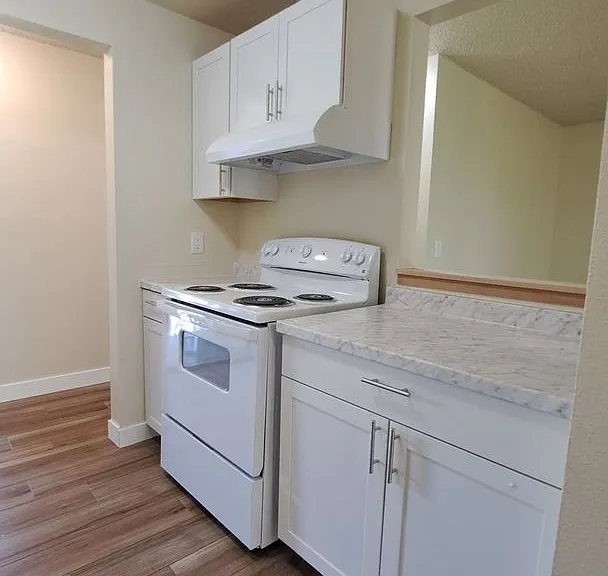 1934 Lincoln Ave SE #203 — Photo 29
