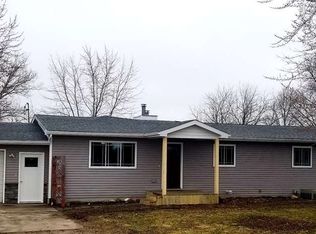 2140 220th St, Independence, IA 50644