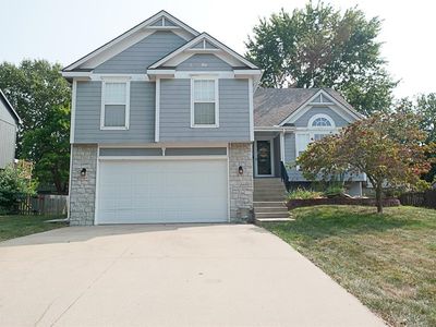 2601 NE Horseshoe Dr, Lees Summit, MO, 64086