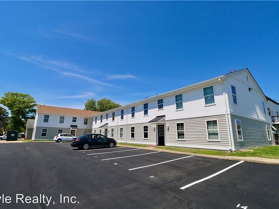 1st image of 387 Terrace Ave APT 207