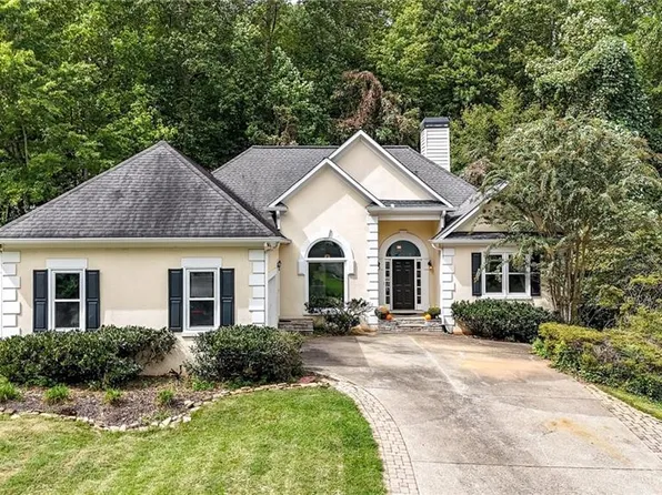 3733 Upland Dr, Marietta, GA 30066