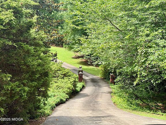 3rd image of 125 Hampton Ridge Rd