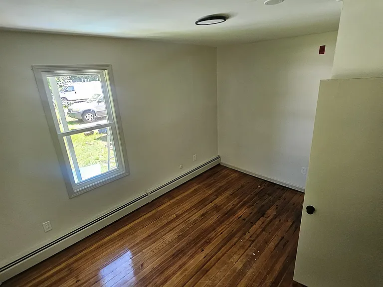 301 Stillwater Rd #3 — Photo 2