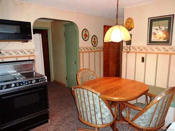 3rd image of 230 Windermere Blvd