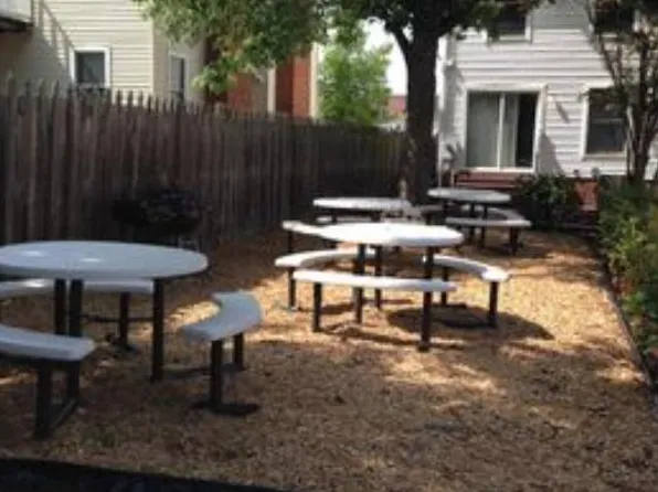 810 Court St, 810 Court St #2B-1Ba-900Sqft, Portsmouth, VA 23704