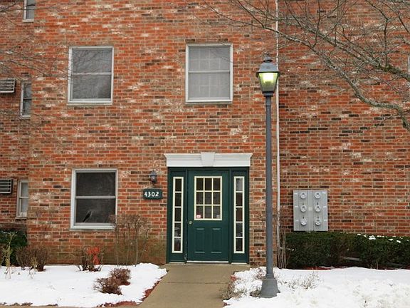 2nd image of 4302 W Shamrock Ln APT 3F