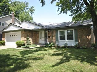 2869 E Eisenhower Pkwy, Ann Arbor, MI 48108
