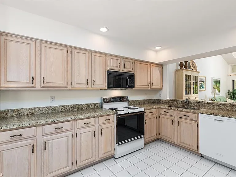 6658 Trident Way #J-4 — Photo 12