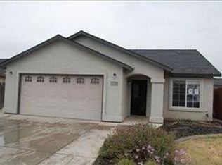 6815 N Paaga Ave, Winton, CA