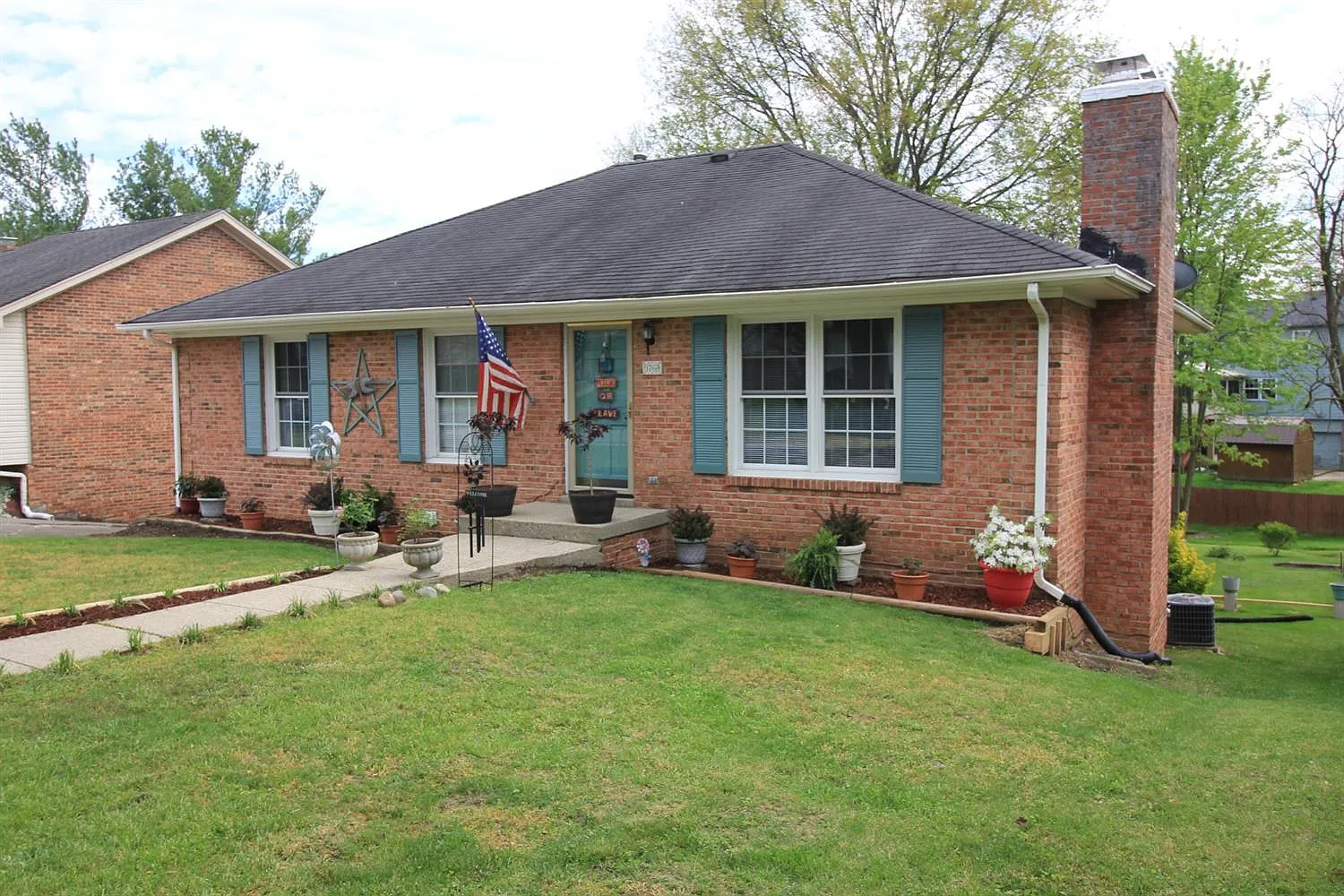 3768 Dicksonia Dr photo 1