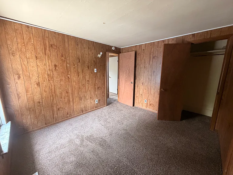 119 Whiting Ave — Photo 13