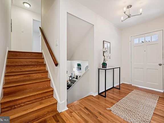 3rd image of 14104 Bauer Dr