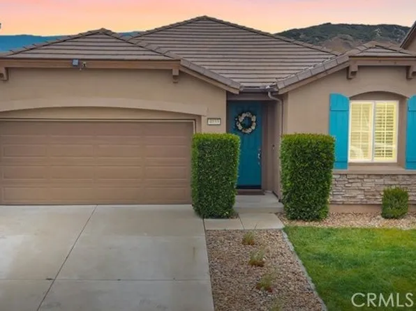 4033 Quartzite Ln, San Bernardino, CA 92407