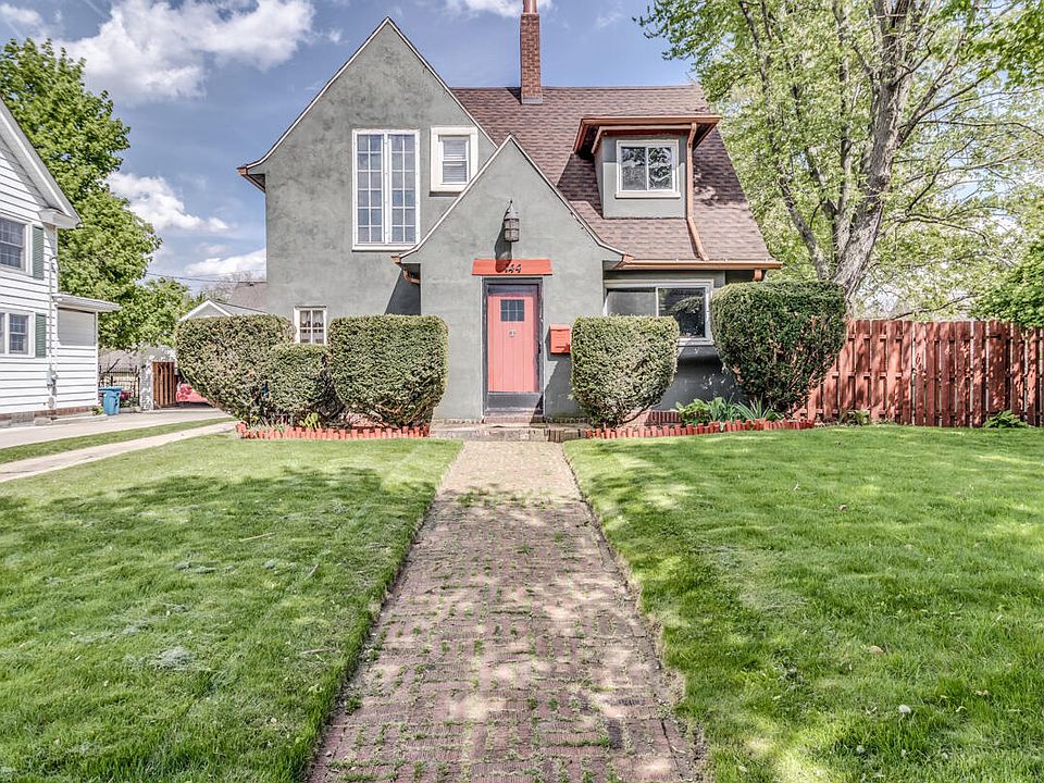 1st image of 144 Orchard Ave