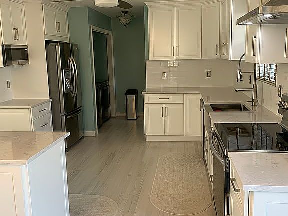4th image of 15 Sherwood Dr