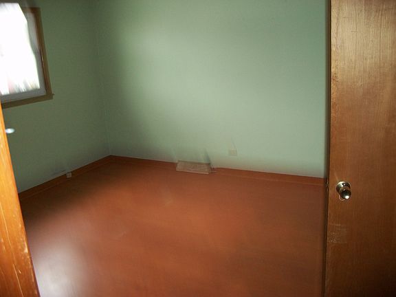5th image of 3933 153rd Pl