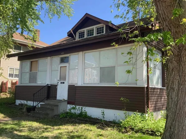 422 5th St, Lacon, IL 61540