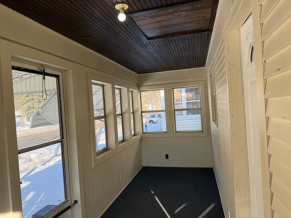 5th image of 2534 McCracken St