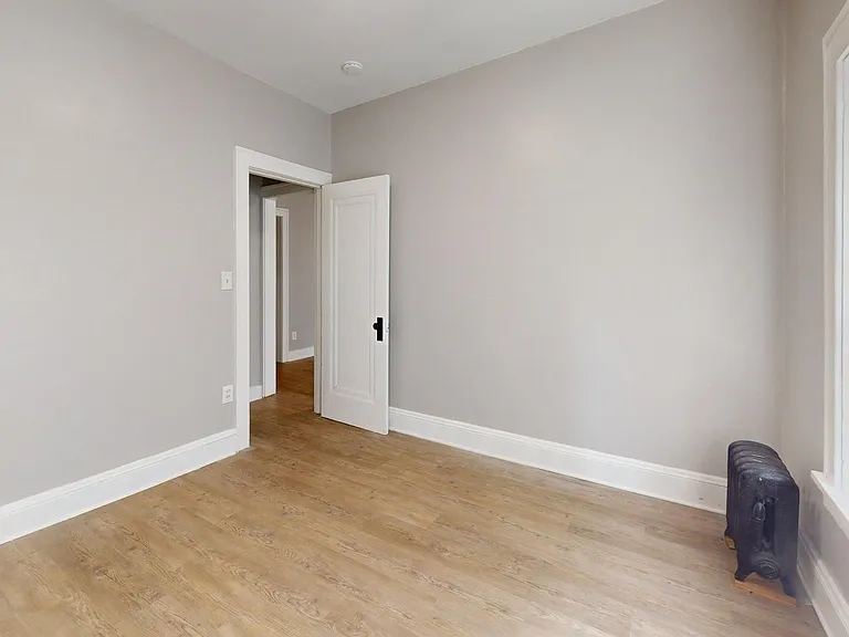 2684 Mayfield Rd — Photo 23