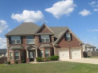 27 Sword St, Fort Mitchell, AL 36856