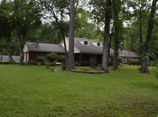 2919 Pine Oak Ln, Baytown, TX 77521