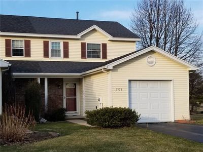 5953 Calm Lake Dr, Farmington, NY, 14425