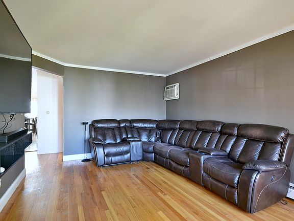 5th image of 1712 N 36th Ave
