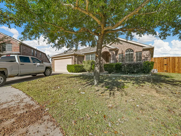 5590 Manitou Dr — Photo 2