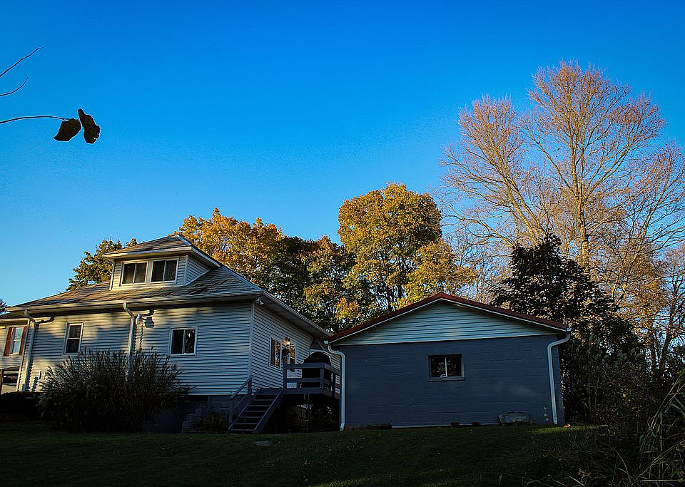 2nd image of 138 East St