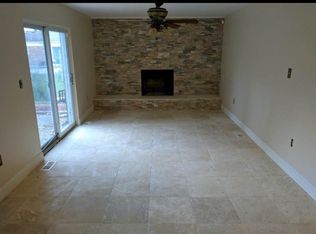 27900 Lahser Rd, Southfield, MI 48034