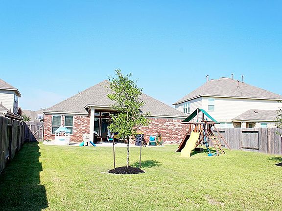 3rd image of 15222 Russet Bend Ln