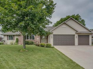 2759 Durham Rd, Green Bay, WI 54311