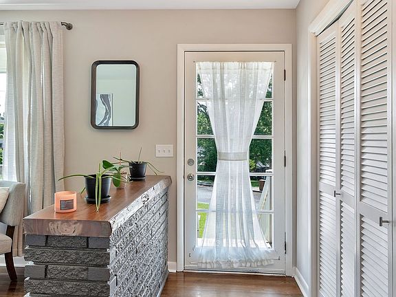 4th image of 213 Whorley Dr