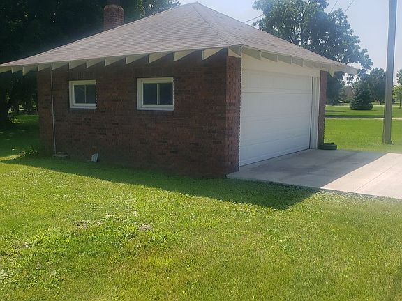Remodeled garage. 18x20.
