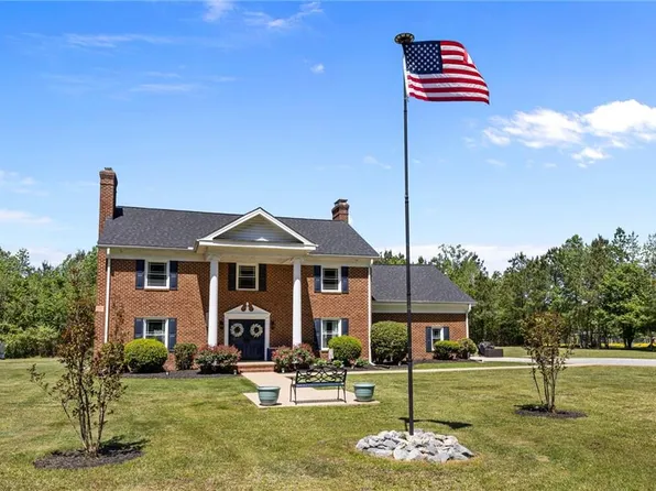 2412 Benefit Rd, Chesapeake, VA 23322